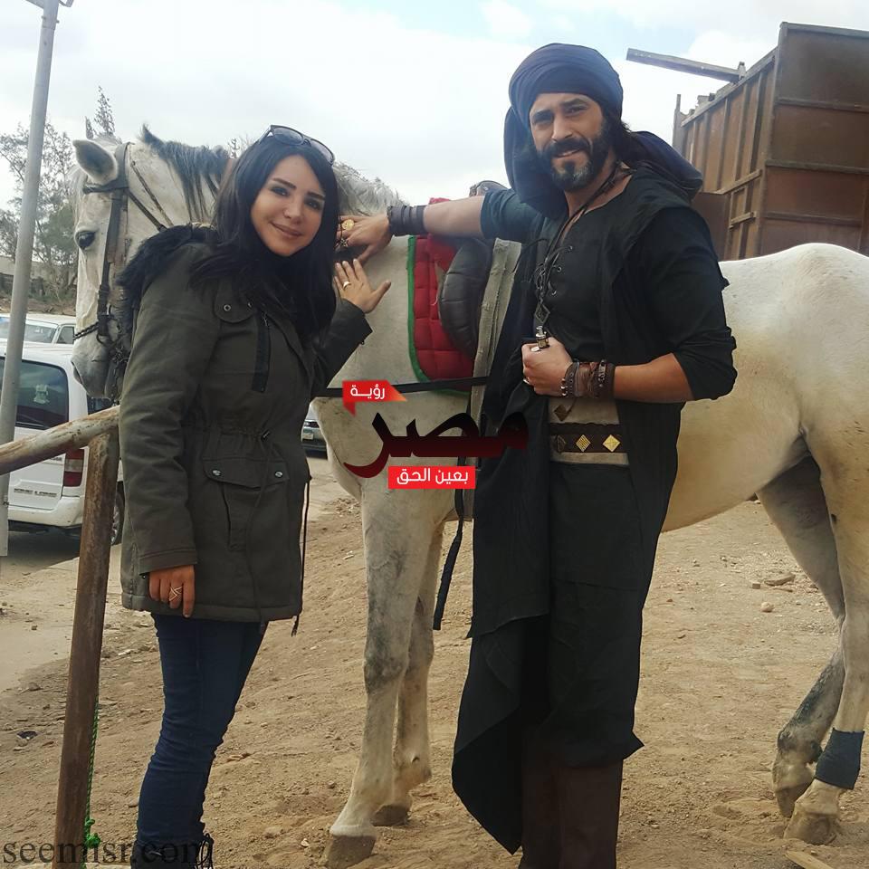 يوسف الشريف و زوجته