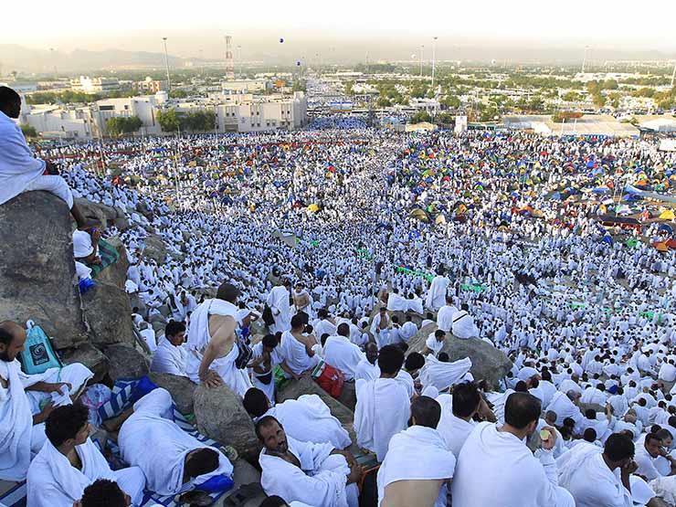 بيان جديد من "البحوث الفلكية" بشأن هلال ذي الحجة وأول أيام عيد الأضحى